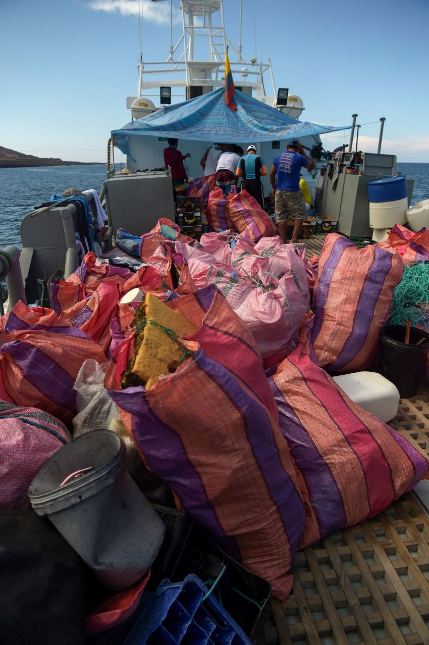 From Paradise to Garbage Dump The Galapagos Island, Threatened by Tons